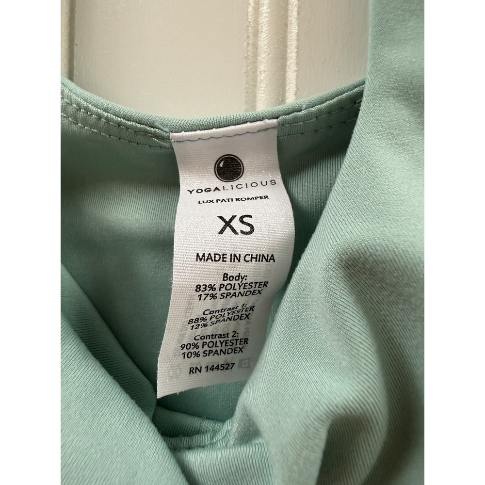 Yogalicious Hybrid Skort Romper Women's‎ XS Teal Blue Padded Bra Pockets - Picture 2 of 9